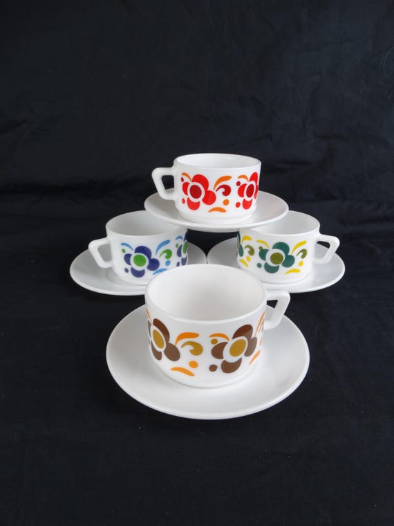 Lebber vintage® - Arcopal knorr cup and saucer set of 4 pieces.