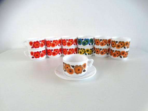Lebber vintage® - Arcopal lotus cup and saucer small.