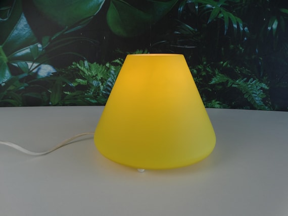Lebber vintage® - Vintage Italian 1970s lamp made of yellow glass.
