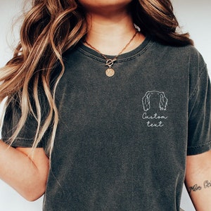 長毛のダックスフントの耳のアウトラインシャツ、耳のスケッチ 快適な色のTシャツ - カスタムポートレート ペットの耳のTシャツ - 犬のママまたはパパ - 新しい犬の飼い主