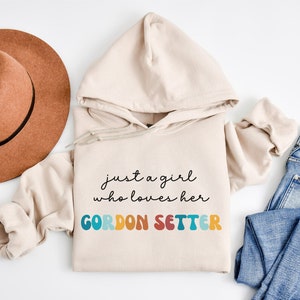 Gordon Setter Dog Retro Hoodie Gift for Girl or Woman - Funny Dog Hooded Sweatshirt - Gordon Setter Dog Owner Hoodie Gift for Pet Lover