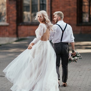 Robe de mariée volumineuse en tulle couleur lait avec doublure beige et dentelle délicate/robe de mariée d'été légère à manches longues image 1