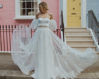 Ensemble nuptiale de mariage deux pièces / Ensemble nuptiale d'ensemble avec pissenlits / Robe de mariée à manches bouffantes / Robes de mariée faites main / Robe unique