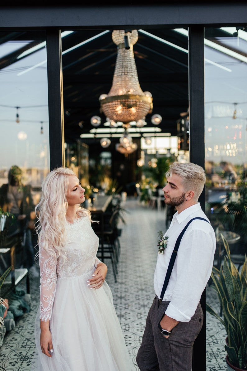 Robe de mariée volumineuse en tulle couleur lait avec doublure beige et dentelle délicate/robe de mariée d'été légère à manches longues image 9