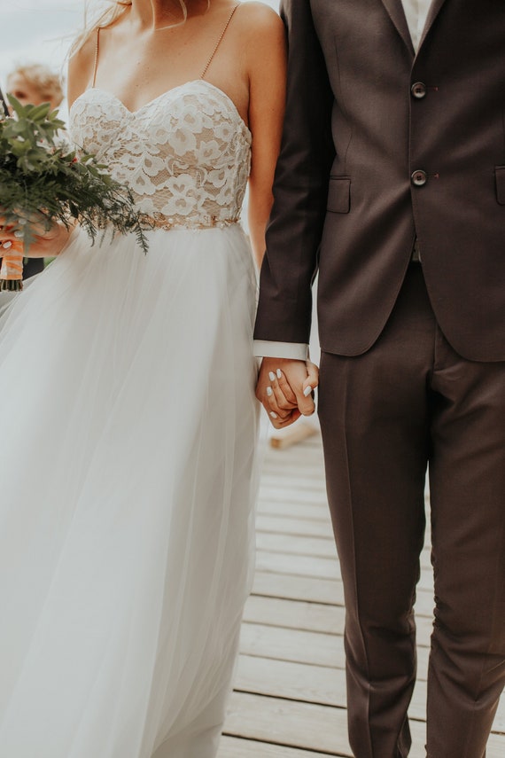 tulle beach wedding dress