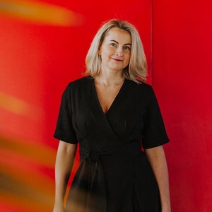 Black wrap linen dress with a bow, washed linen black midi dresses, tie waist dress, linen dress with pockets and sleeves
