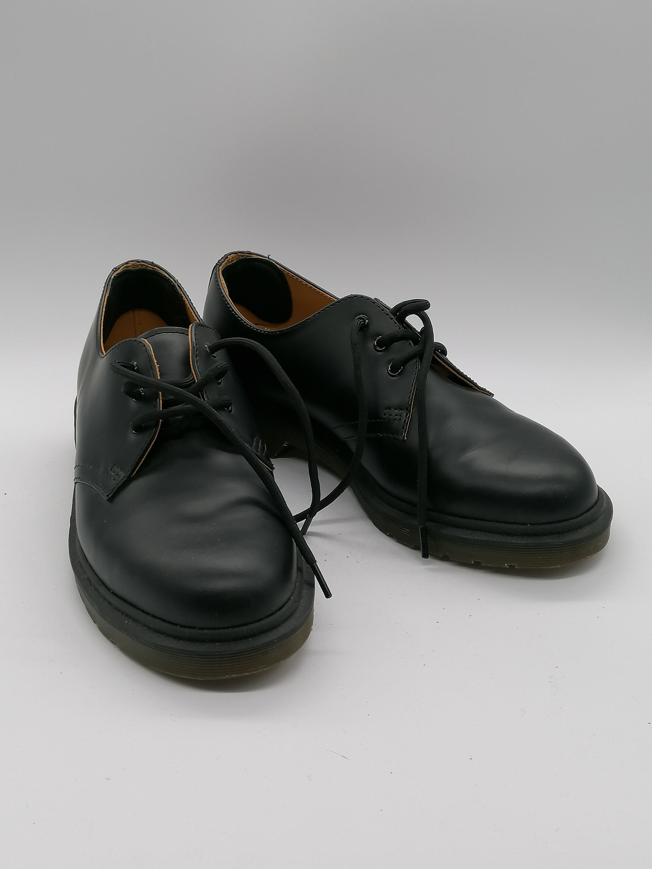 1461 narrow fit smooth black hotsell