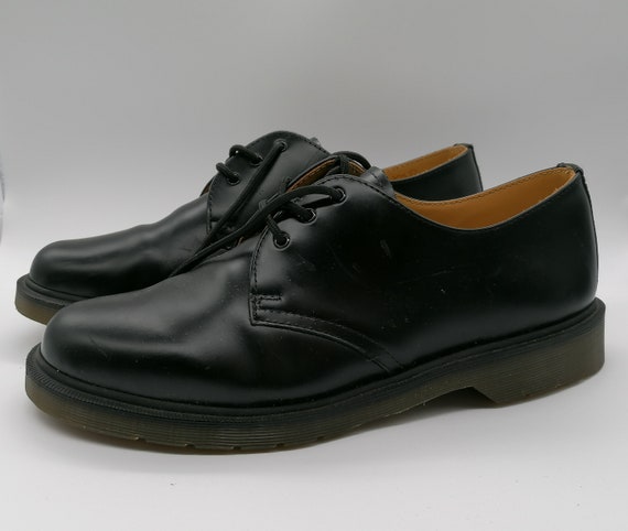 DR. MARTENS Shoe Model AS502 SI 06 Q 