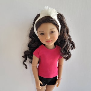 Basic T-Shirt für Ruby Red Modefreunde, Geschwister, Wellie Wisher und Vintage Crissy und Samtpuppen-Made to Order- Wähle Deine Farbe