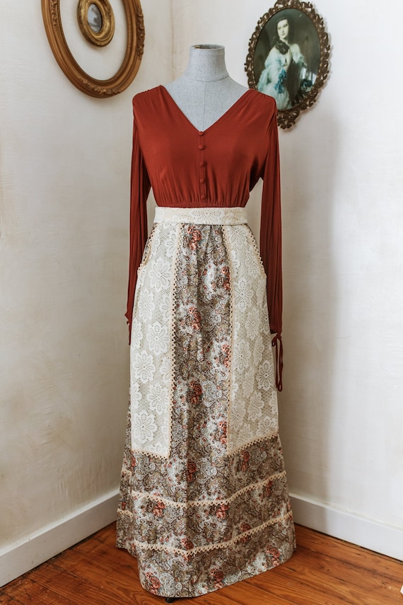 Holly by Gloria Moret Bohemian Prairie Skirt