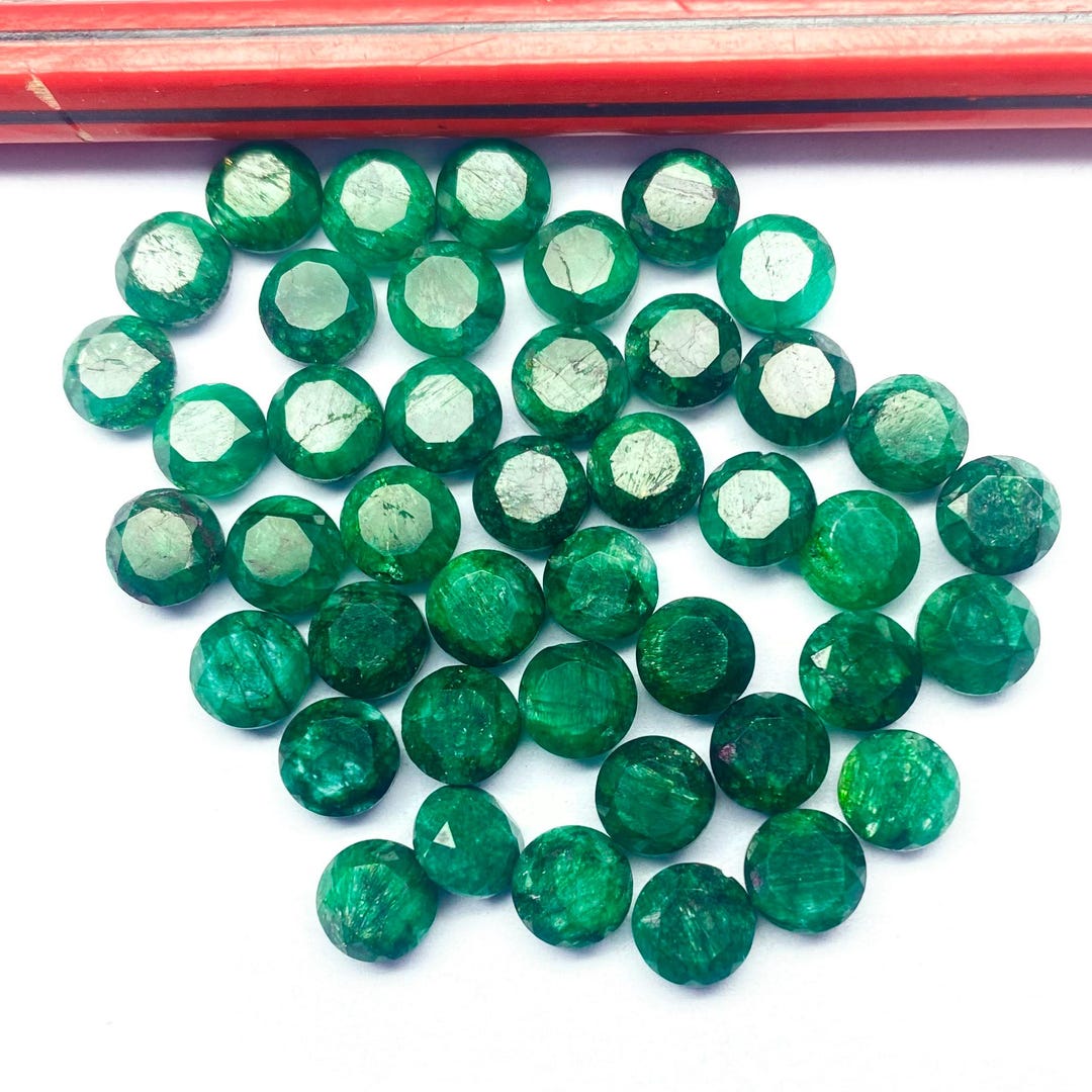 100 Pcs Round Tablet Cut-dyed Green Beryl Tablet Cut-emerald Green Dyed ...