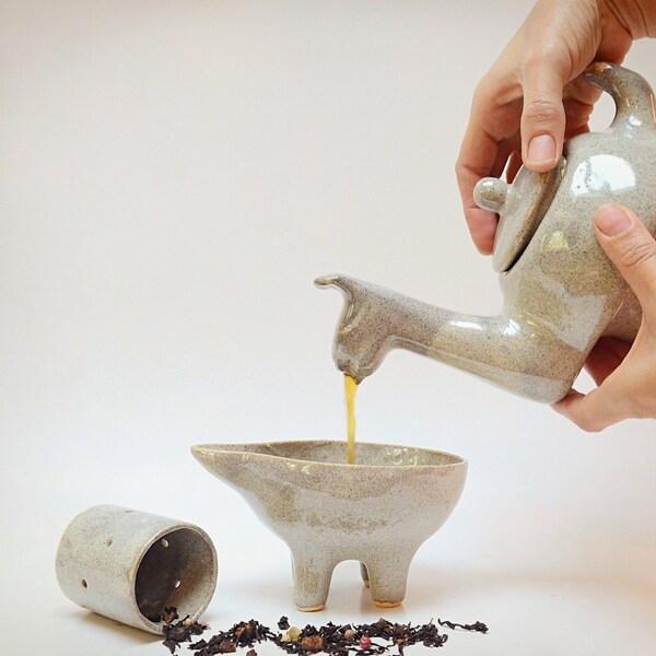 Sandstone tea-lama
