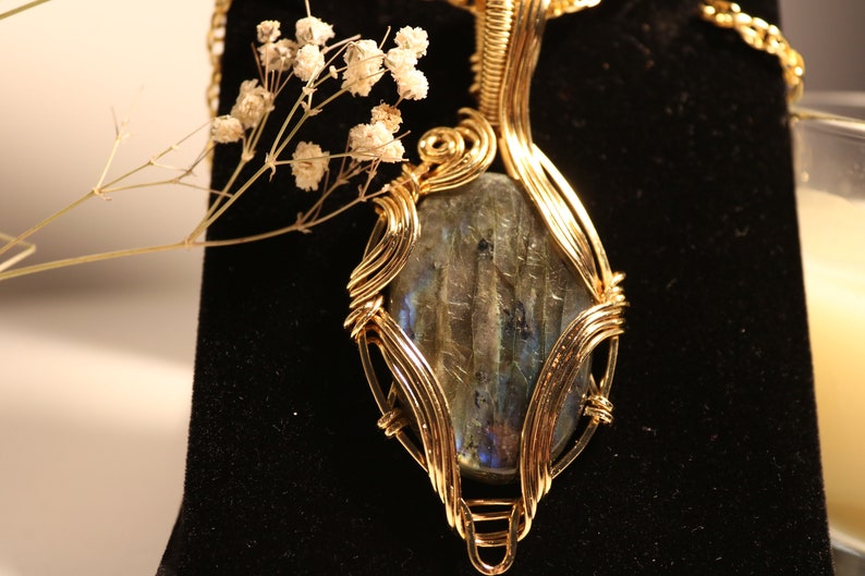 Homemade Grunge Indian Desginer Zodiac Jewelry. Mama Leo Capricorn Pendant Labradorite Gold Plated Wire Wrapped Gemstone Crystal Necklace