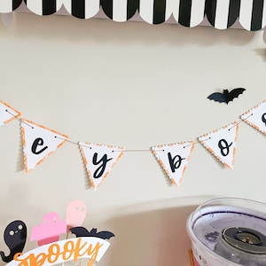 Hey Boo Banner | Halloween Decor | Halloween Garland | Boo Banner | Ghost Decor | Halloween Sign | Halloween Decoration | Boo Sign | Orange
