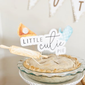 Topper na tort na baby shower Cutie Pie | Słodkie jak ciasto | Pieczenie urodzin | Dekoracja | Pierwsze urodziny ciasta | Dekoracja na przyjęcie urodzinowe Little Cutie Pie