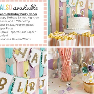 Pu&ograve; includere: Decorazioni per feste di compleanno a tema unicorno, tra cui uno striscione, topper per cupcake, scatole per popcorn, cannucce di carta e bacchette di unicorno. Lo striscione dice "Buon compleanno".