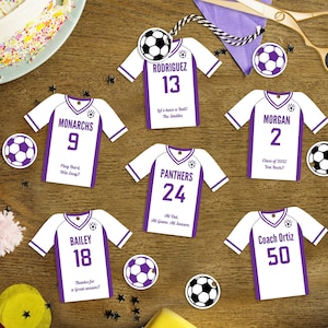 Etiquetas editables a favor de fiesta de fútbol, personalizadas, etiquetas imprimibles en forma de camiseta, cumpleaños del equipo de fútbol, descarga instantánea, 2 tamaños incluidos, bricolaje