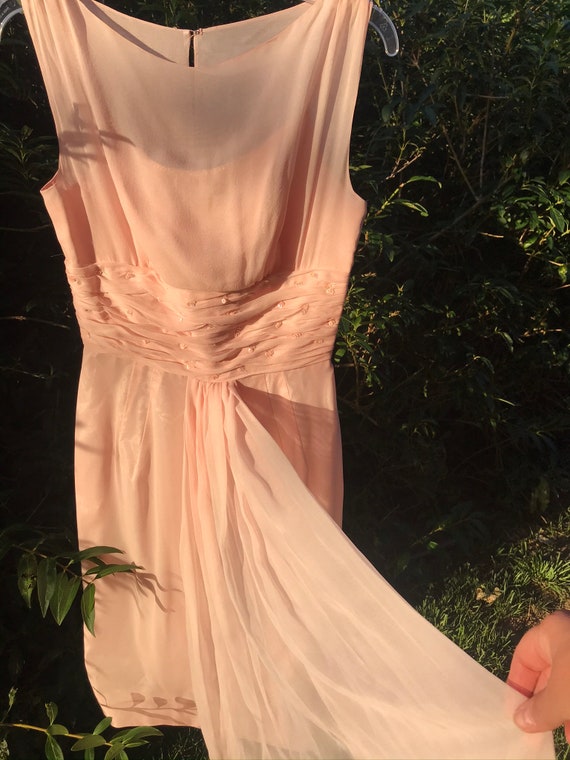 Soft Peach/Pink 1950's Chiffon overlay "Wiggle dre
