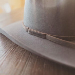 Bandeau pour chapeau en cuir repoussé personnalisé : style cow-boy personnalisé