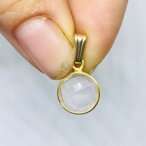 Delicate Rose Quartz Pendant  - Gold Filled - Rose Quartz Pendant Jewelry - Pink Stone Necklace Charm Jewelry - January Birthstone