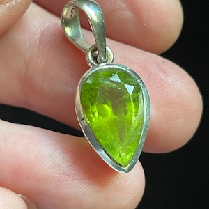 Discount Peridot Sterling Silver Pendant – Faceted Natural Green Peridot Gemstone – Some Blemishes – August Birthstone Necklace