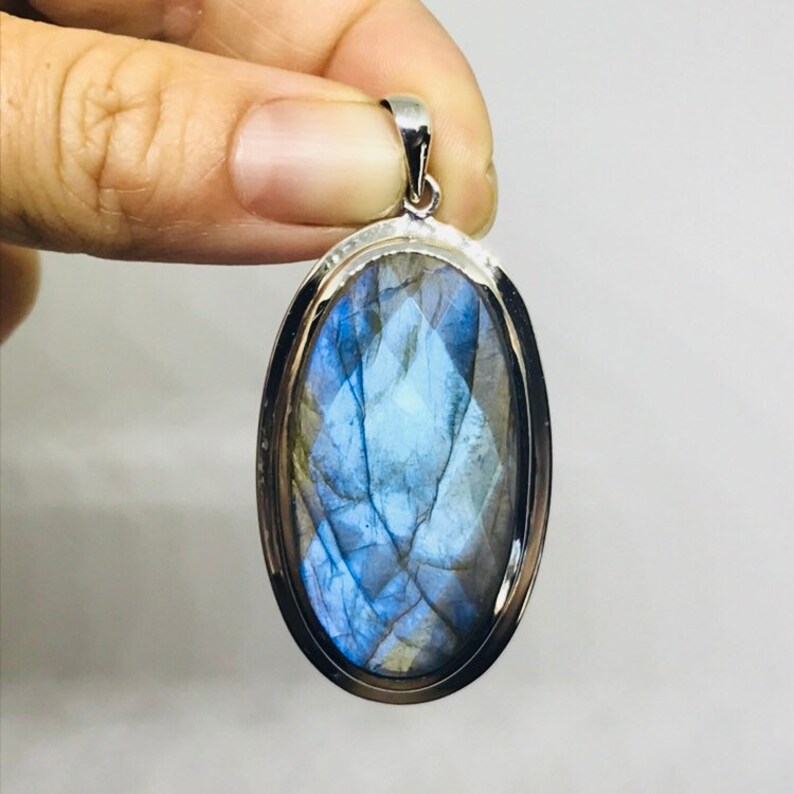 Beautiful FacetedLabradorite Pendant \u2013 Sterling Silver \u2013 Labradorite Jewelry \u2013 Blue Stone Pendant \u2013 Birthstone Jewelry \u2013 Moldavite