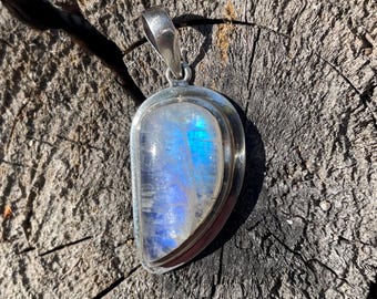 Rainbow Moonstone Pendant - Sterling Silver - June Birthstone - Moonstone Jewelry - White Stone Pendant
