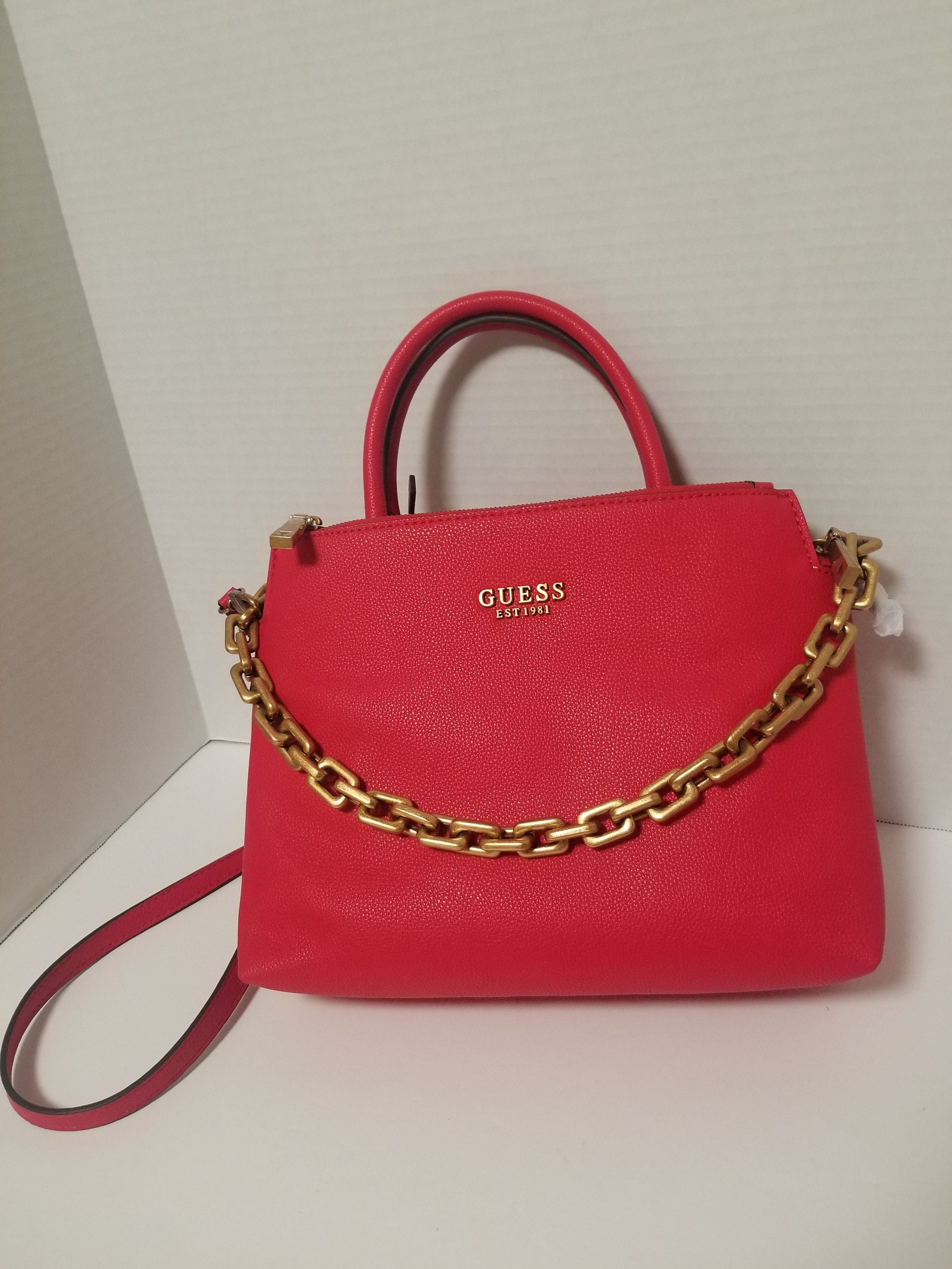 Handbag GUESS Red in Synthetic - 26146303
