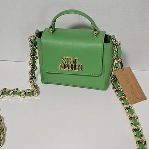Steve Madden 3 Piece Gift Set Green Crossbody Bag, Earbud Case and Keychain  S2