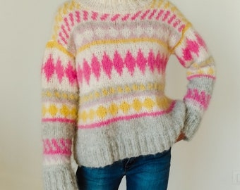 Women's sweater