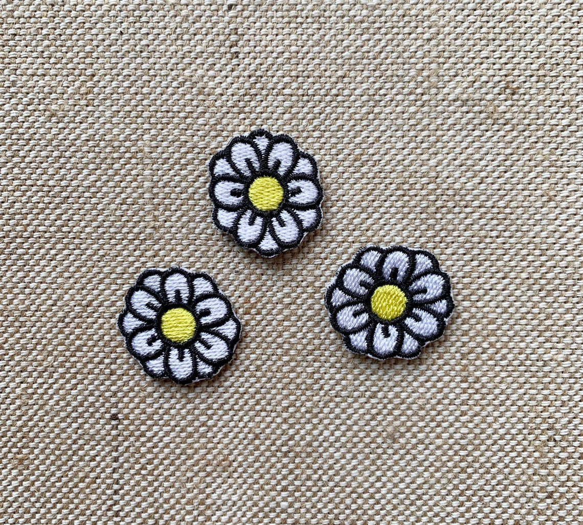Mini daisy flower Patch 3pc Iron On Patch Embroidery Etsy