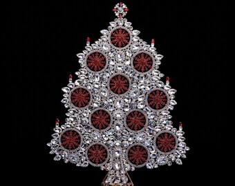 Christmas Tree with Snowflake Wreath (Red), Beautiful tabletop Christmas tree from red and clear crystals.