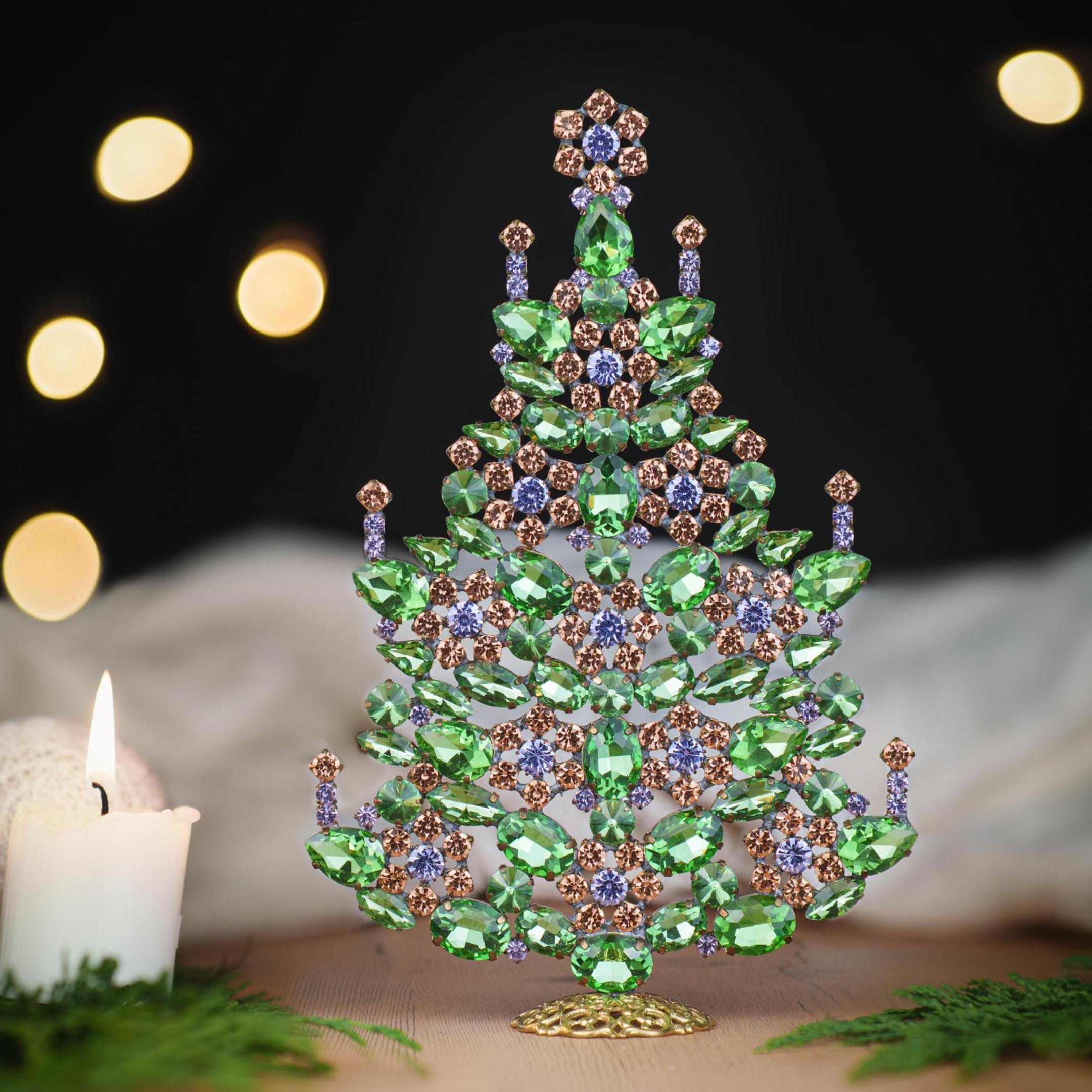 Árbol de Navidad de mesa brillante elaborado a mano con diamantes de  imitación verdes y melocotón decorado con flores y velas. - Etsy México, image size:2161x2161