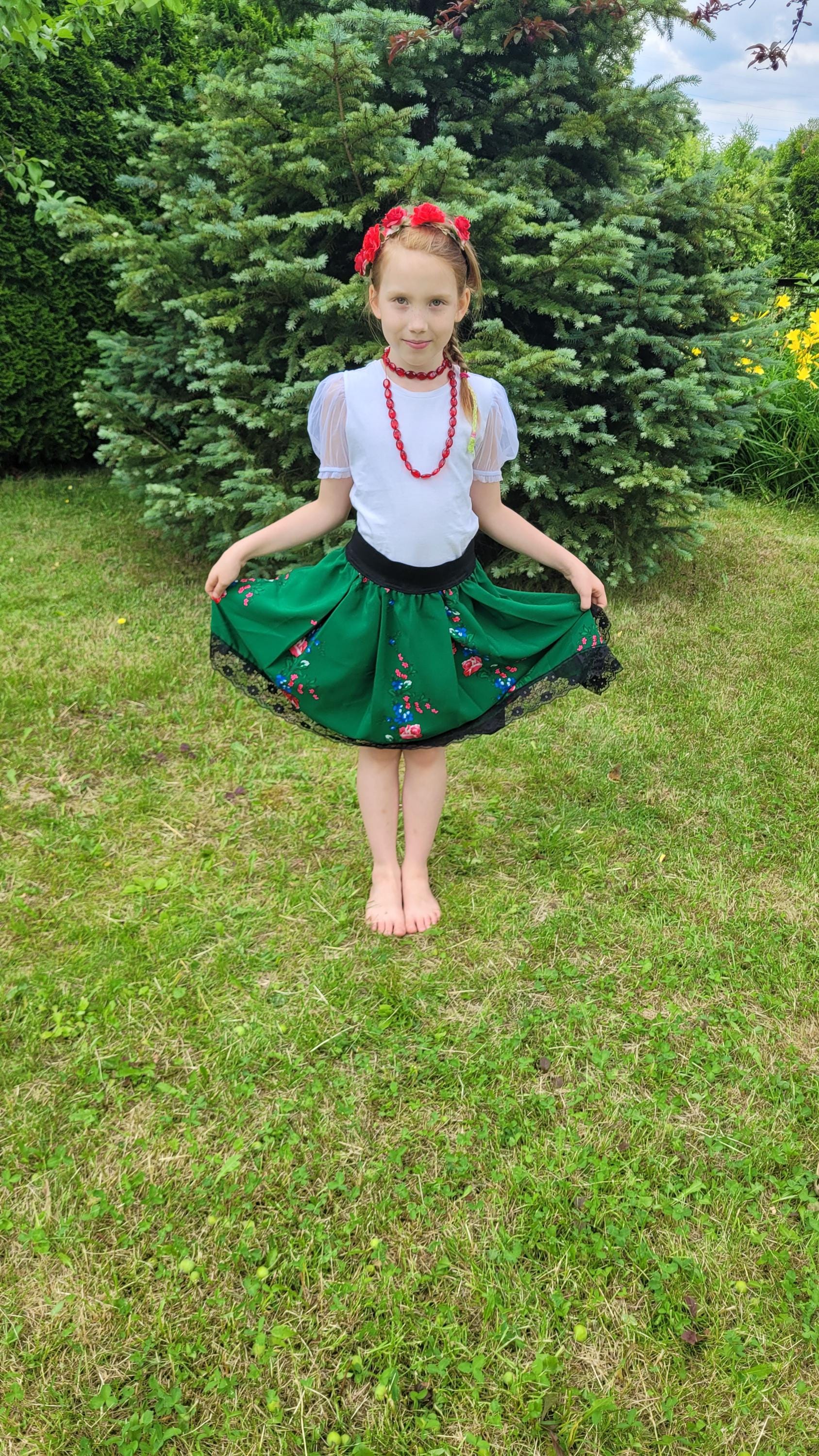 伝統的な民族衣装の女の子のスカート、花柄のスカート、ボヘミアン