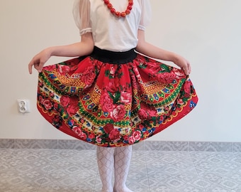 伝統的な民族衣装の女の子のスカート、花柄のスカート、ボヘミアンスカート、バラ柄のスカート、ポーランドの民族衣装のハイランダースカート、民族衣装のスカート、スラブの民族衣装のスカート