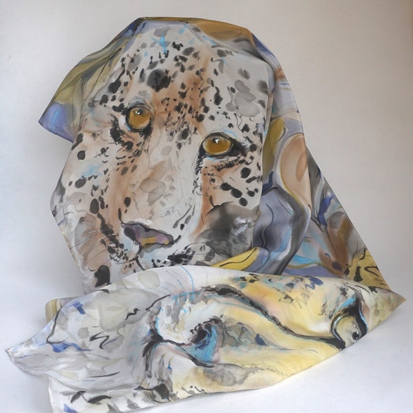 Foulard soie crêpe de chine peint main motif panthère, foulard animal, portrait animaux, peinture animalière, cadeau unique pour elle