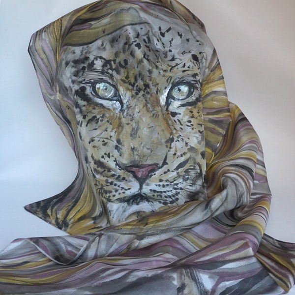 Echarpe en soie peint main avec une panthère, écharpe légère en soie, foulard tigre, cadeau pour elle