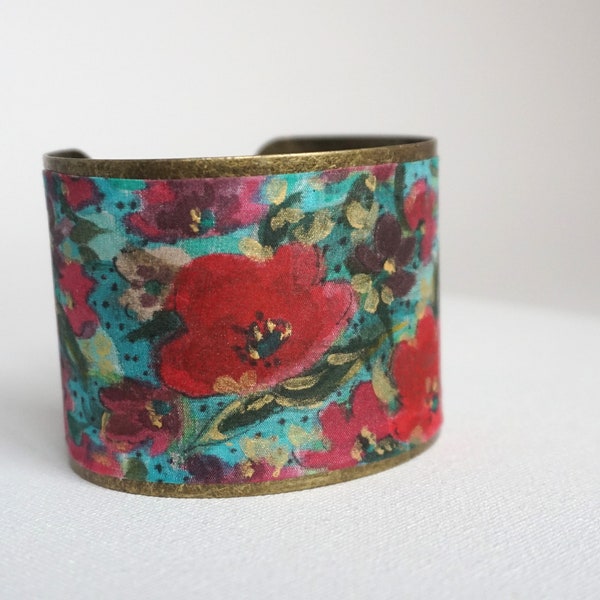 Bracelet manchette soie peint main, manchette fait main , bracelet fleurs mariage, bracelet rouge femme, cadeau pour elle