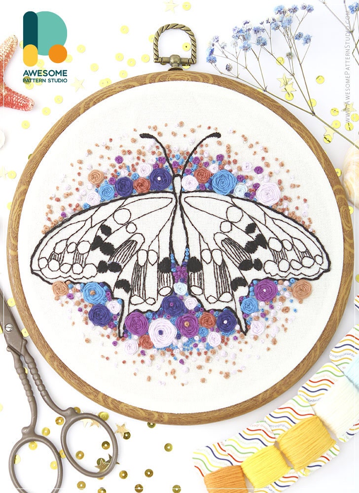 蝶と花の刺繍キットとパターン - ボヘミアン風インテリアや大人の