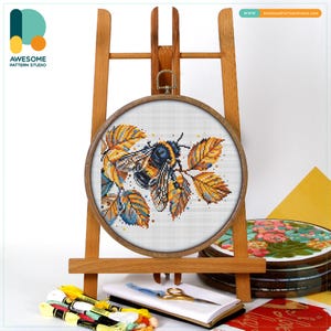 Bee and Leaves Cross Stitch Pattern and Kit - Modern Cross Stitch Needlework Art with PDF Pattern and Hand Embroidery Essentials, CS2610