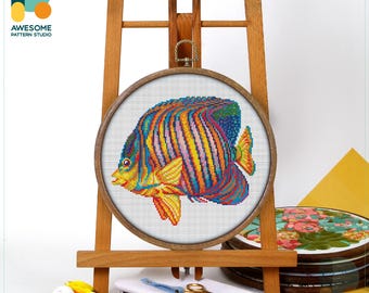 Regal Angelfish Cross Stitch Pattern and Kit - Modern Needlework Art for Embroidery Sampler Enthusiasts, CS1357