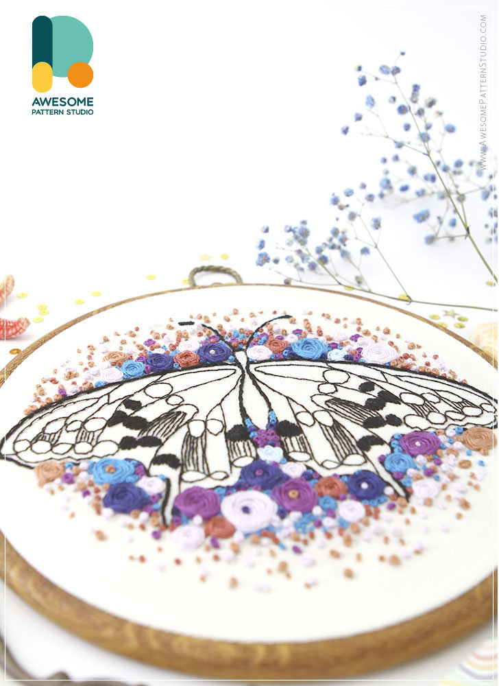 蝶と花の刺繍キットとパターン - ボヘミアン風インテリアや大人の