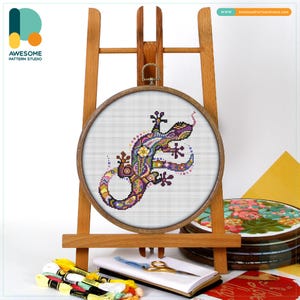 Patrón y kit de punto de cruz "Mandala de lagarto": arte moderno de punto de cruz y bordado para un muestrario de bordado único, CS258