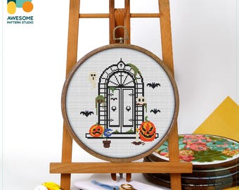 Halloween Door Decor Cross Stitch Pattern and Kit: Modern Needlework Art for Spooky Embroidery Sampler Fun, CS2379