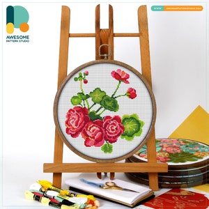 Pelargonium Flowers CS977, Counted Cross Stitch Pattern KIT and PDF | Needlepoint Kits | Cross Designs | Stitch Design | Needlepoint