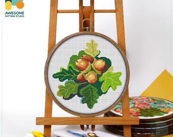 Oak Leaves and Acorn Cross Stitch Pattern and Kit: Modern Cross Stitch for Elegant Needlework Art, CS988