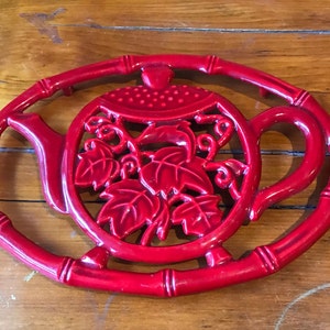 Vintage Red Enamel Covered Cast Iron Trivet, Country Kitchen Decor, Rustic Decor, Farmhouse Decor, Mothers Day, Housewarming Gift