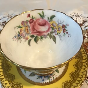 Beautiful Paragon Bone China Vintage Tea Cup Yellow Gold Floral Pink Rose 1960s By Appointment of Her Majesty the Queen
