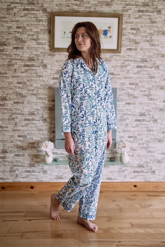 Beautiful Long Sleeve Pajama Sets Women Skin Friendly Pajama Sets Soft Lace  Breathable Button Down Women Outdoor Pajama Set (M) at  Women's  Clothing store