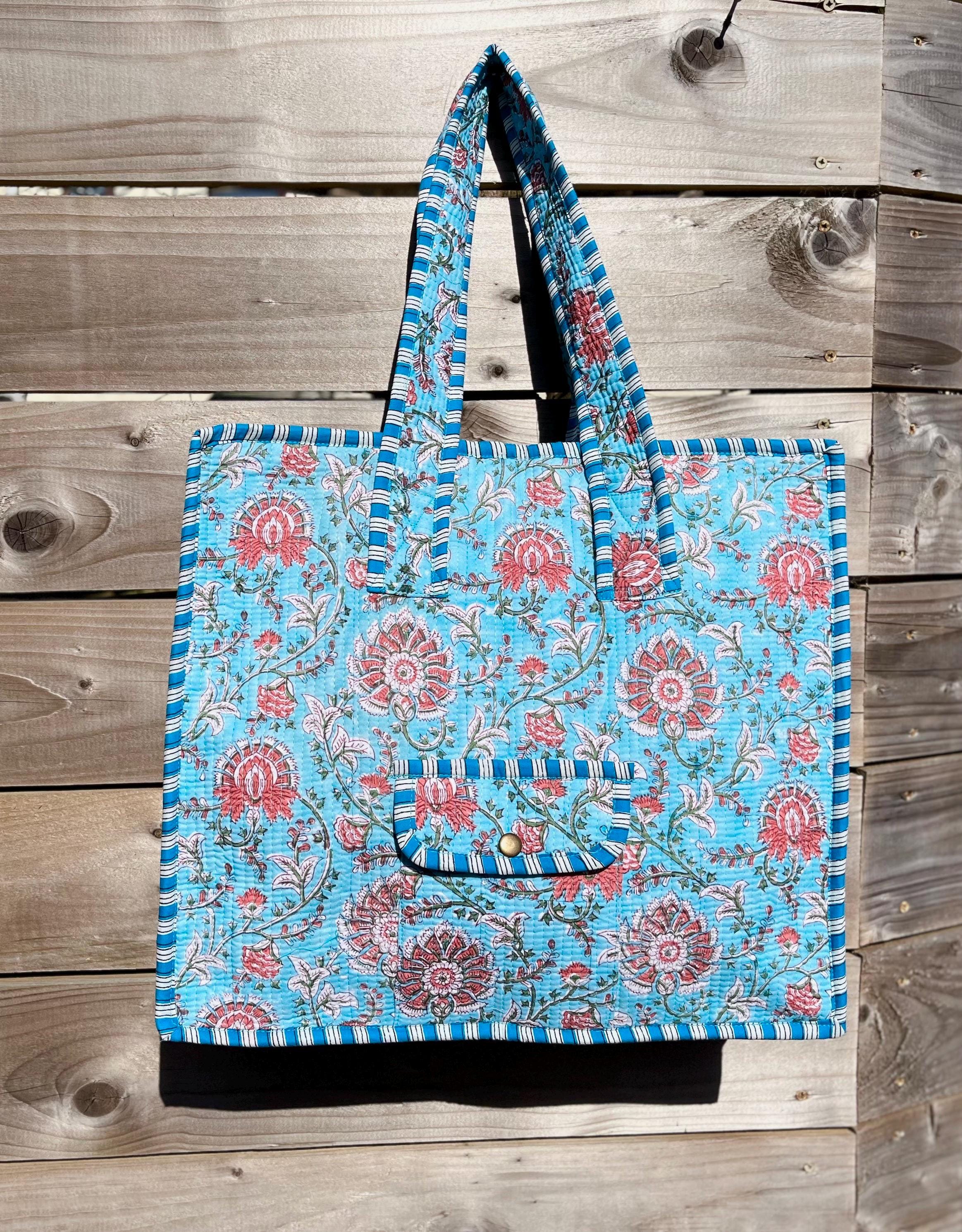 large fabric tote bag with pockets,quilted shopping tote bag,overnight weekend travel bag,hippie bag,eco friendly shoulder tote bag,washable
